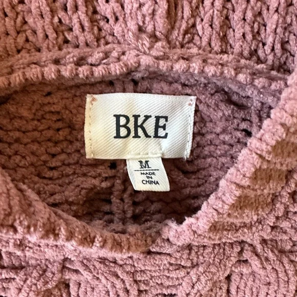 BKE dusty rose/mauve distressed hem hooded oversized sweater size Medium - Picture 5 of 6